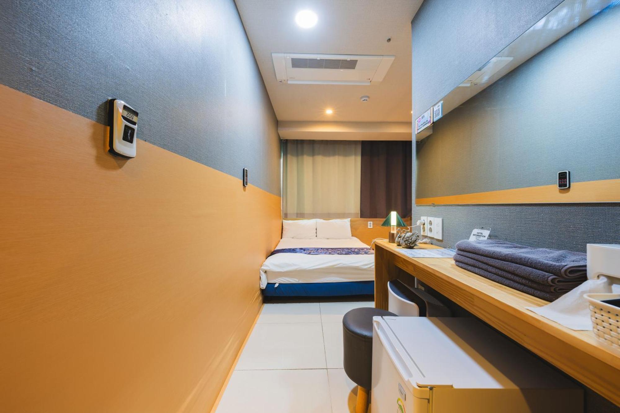 Myeongdong New Stay Inn Seoul Exterior photo